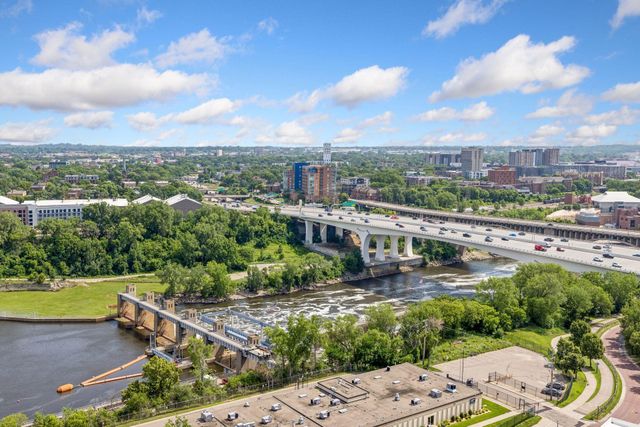 1111 W River Parkway 18D, Minneapolis, MN 55415