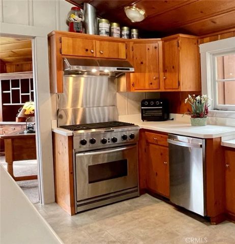 39121 Lake Drive, Bass Lake, CA 93604