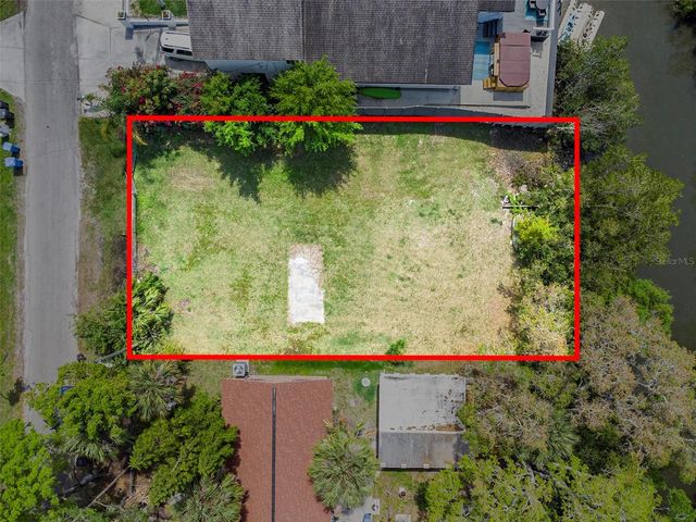 7406 BAY DRIVE, Tampa, FL 33635