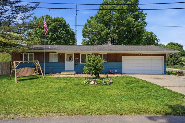 102 S Wendell Avenue, Hartford, MI 49057