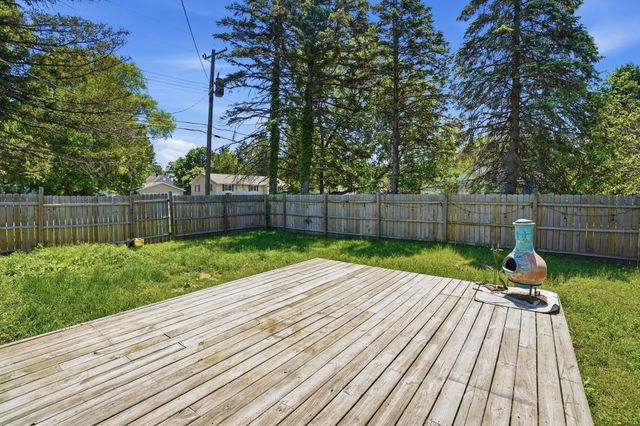 102 S Wendell Avenue, Hartford, MI 49057