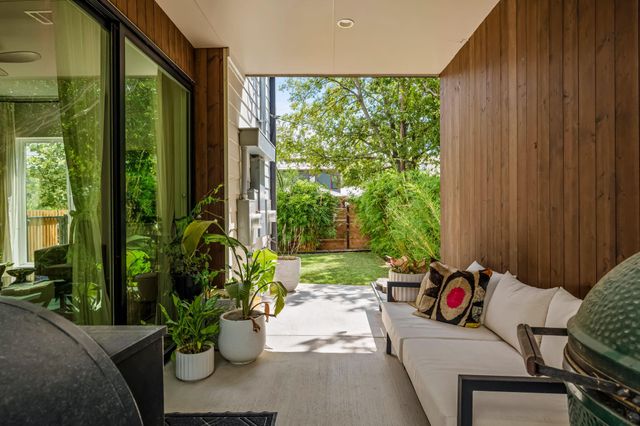 608 Brentwood ST A, Austin, TX 78752