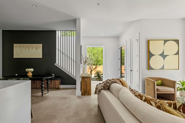 608 Brentwood ST A, Austin, TX 78752
