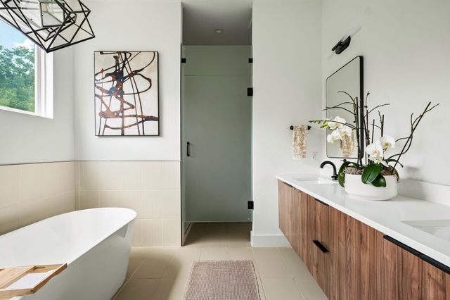 608 Brentwood ST A, Austin, TX 78752