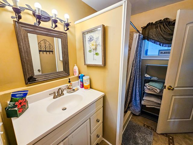 718 Azalea, Walterboro, SC 29488