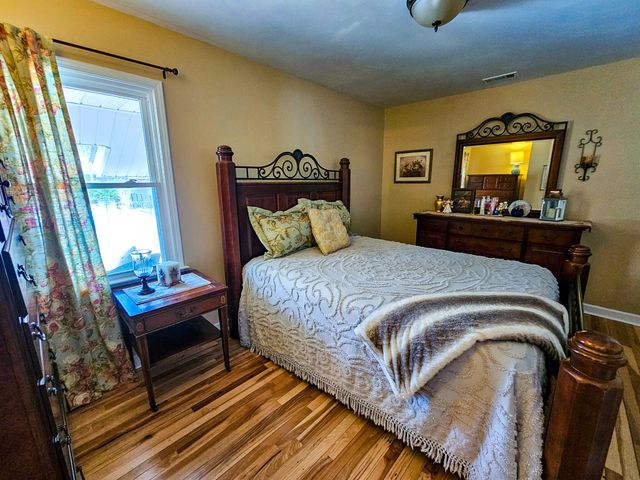 718 Azalea, Walterboro, SC 29488