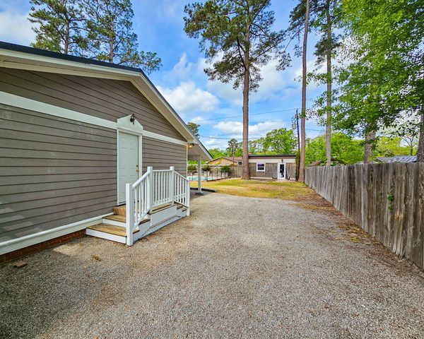 718 Azalea, Walterboro, SC 29488
