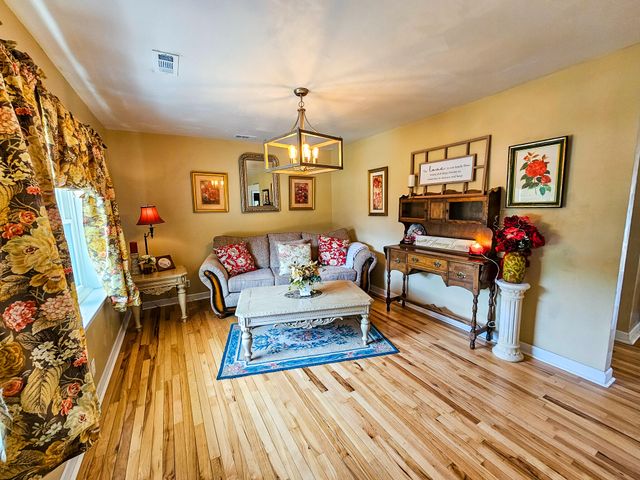 718 Azalea, Walterboro, SC 29488