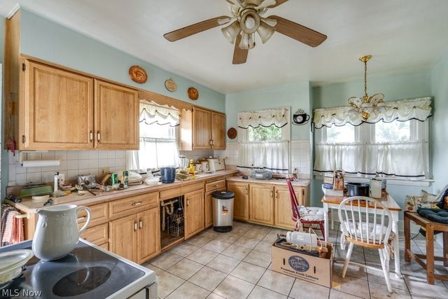 333 Trigonia Drive, Akron, OH 44302