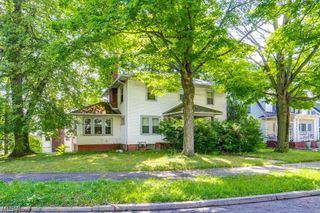 333 Trigonia Drive, Akron, OH 44302