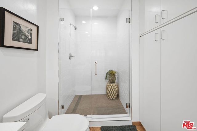 11970 Montana Avenue 102, Los Angeles, CA 90049