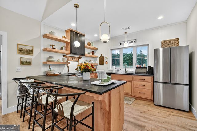 6010 Hwy 2, Epworth, GA 30541