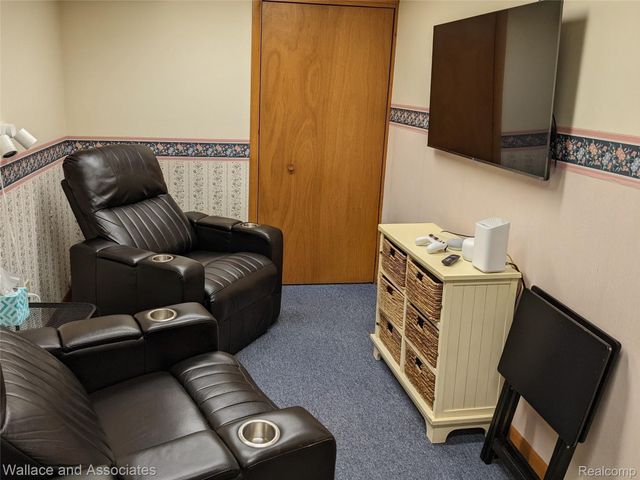 2712 Military Street, Port Huron, MI 48060