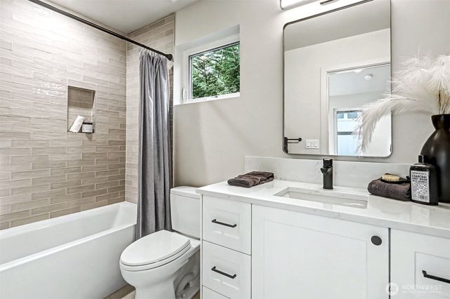 11219 NE 95th Street, Kirkland, WA 98033