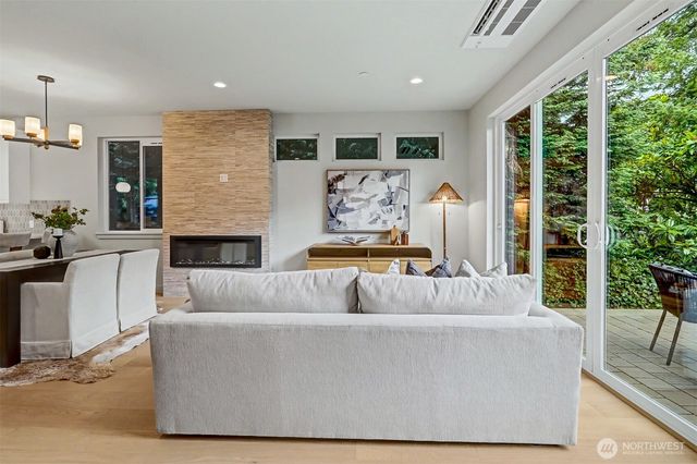 11219 NE 95th Street, Kirkland, WA 98033
