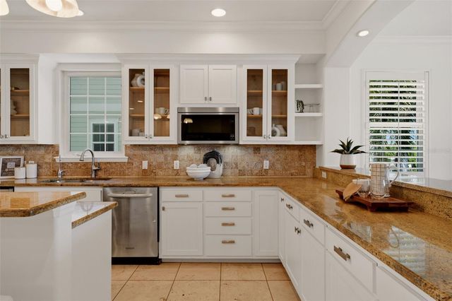 418 PINE AVENUE, Anna Maria, FL 34216