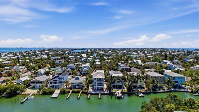 418 PINE AVENUE, Anna Maria, FL 34216