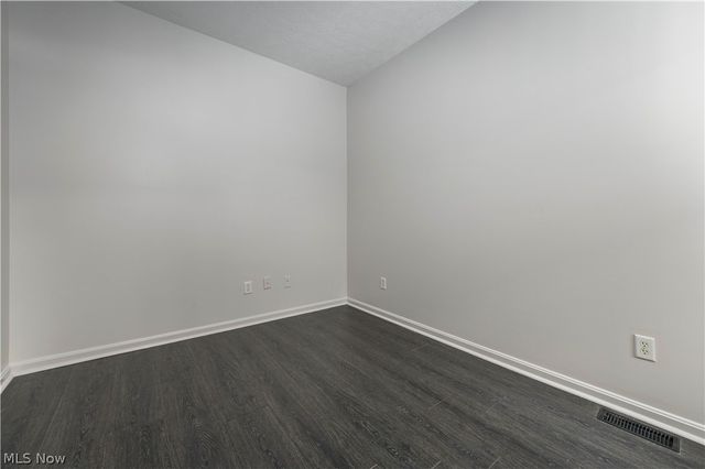 33136 Fairport Drive, Avon Lake, OH 44012