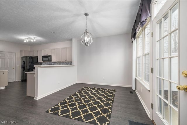 33136 Fairport Drive, Avon Lake, OH 44012