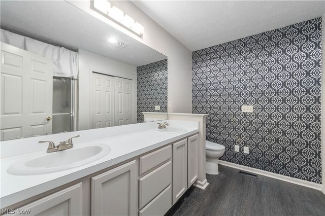 33136 Fairport Drive, Avon Lake, OH 44012