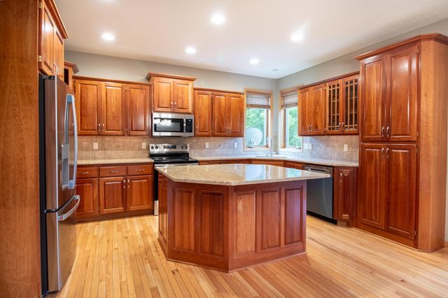 6739 Yellowstone Lane N, Maple Grove, MN 55311