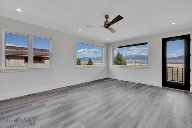 450 Loomis Way A, Ennis, MT 59729