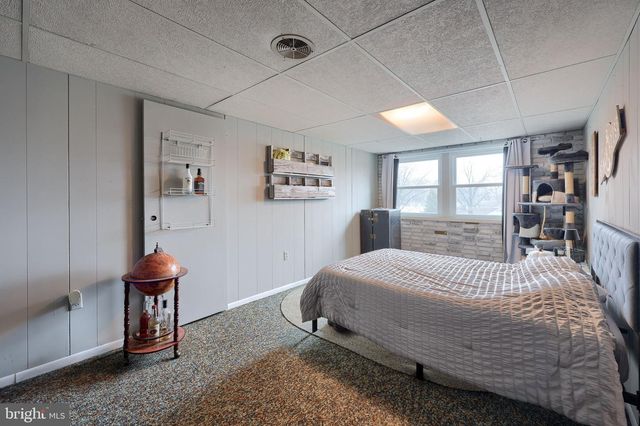 390 LINCOLNWAY DR, York, PA 17408