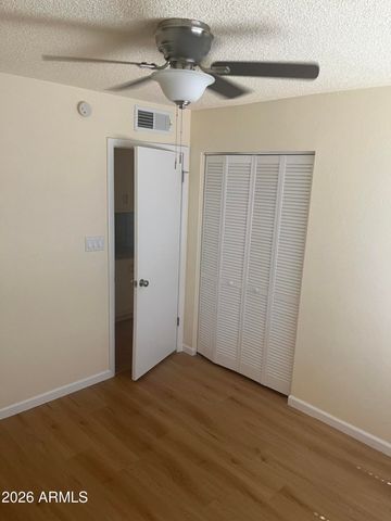6502 W MERCER Lane, Glendale, AZ 85304