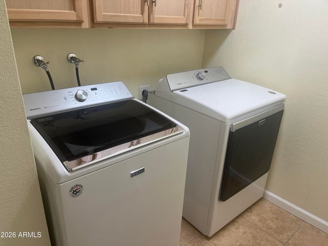 6502 W MERCER Lane, Glendale, AZ 85304