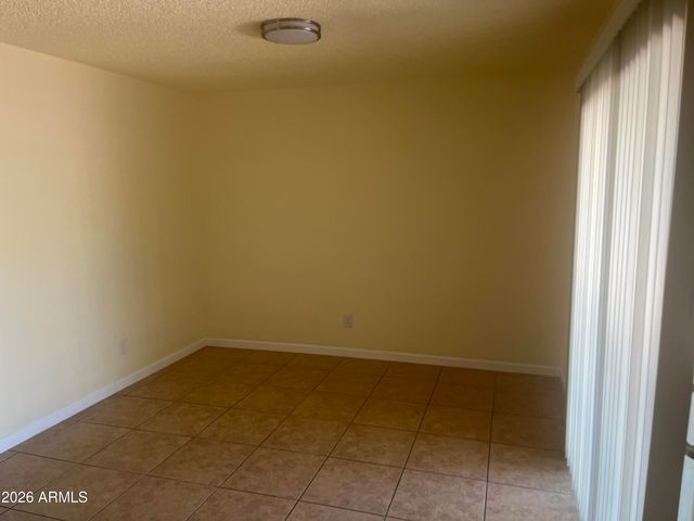 6502 W MERCER Lane, Glendale, AZ 85304