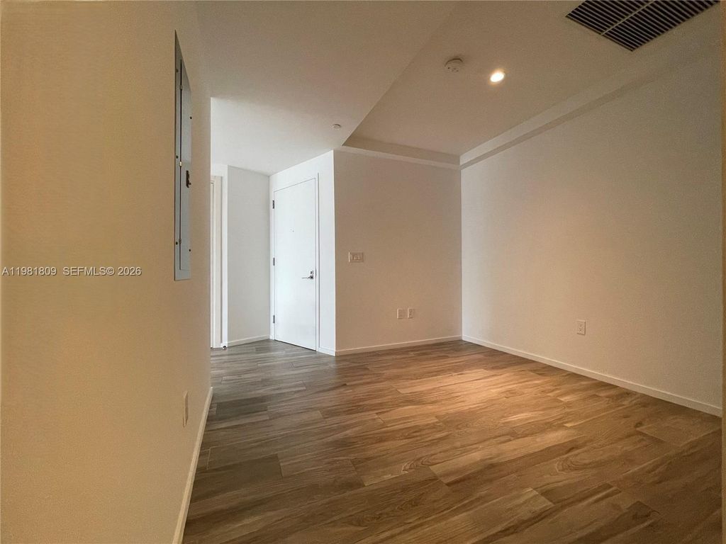 Image 19 of property listing at 801 S Miami Ave 1203, Miami, FL 33130