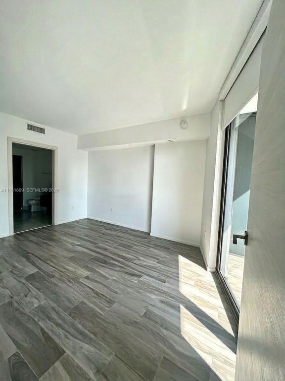 Image 20 of property listing at 801 S Miami Ave 1203, Miami, FL 33130