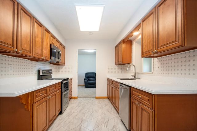 624 LA JOLLA AVENUE, Sun City Center, FL 33573
