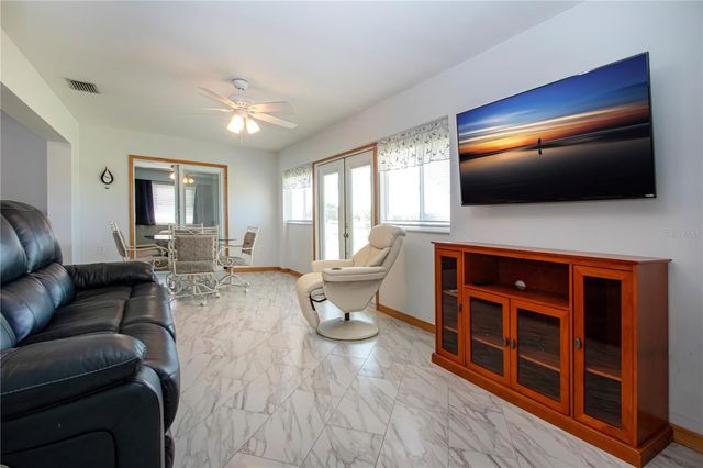 624 LA JOLLA AVENUE, Sun City Center, FL 33573