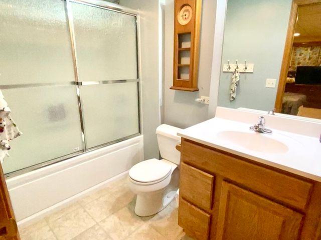 1056 Deertrail Court, Antioch, IL 60002