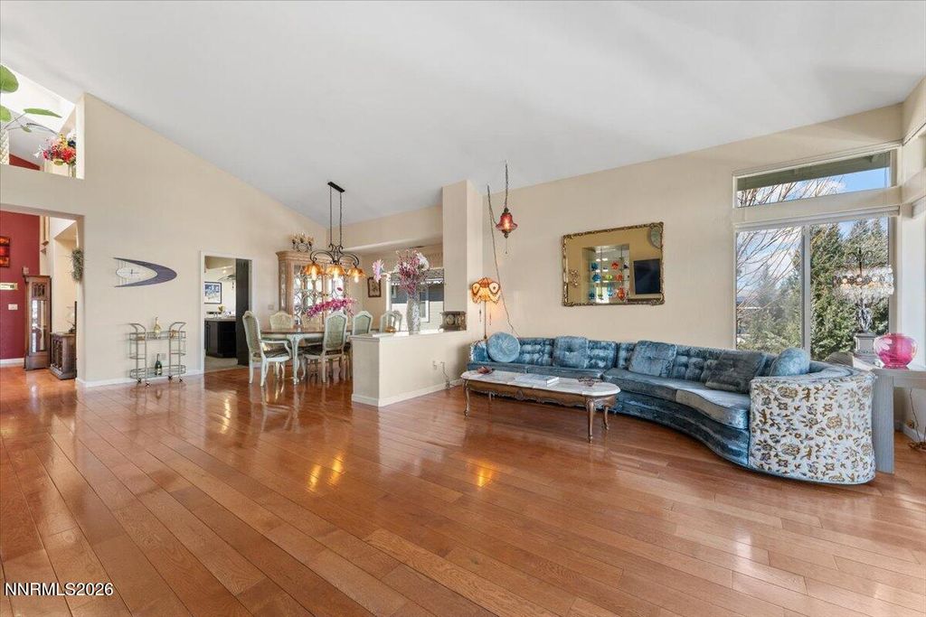 Image 10 of property listing at 6103 Carriage House Way, Reno, NV 89519