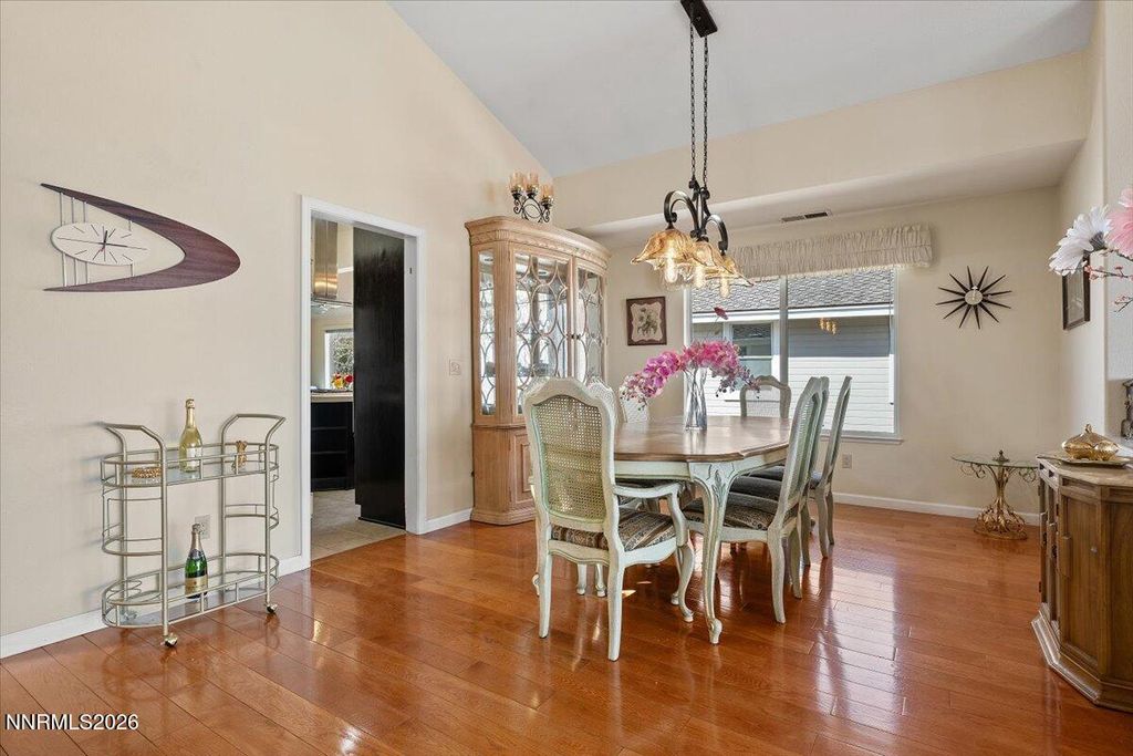 Image 11 of property listing at 6103 Carriage House Way, Reno, NV 89519