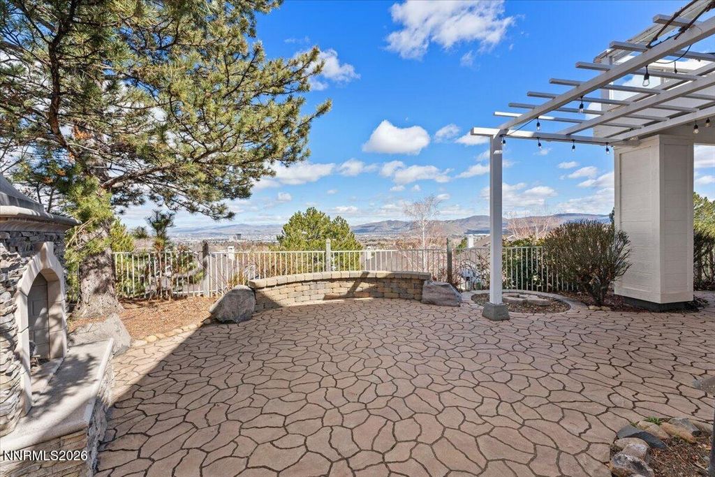 Image 30 of property listing at 6103 Carriage House Way, Reno, NV 89519