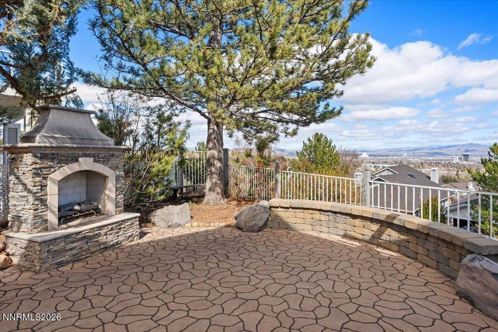 Image 31 of property listing at 6103 Carriage House Way, Reno, NV 89519