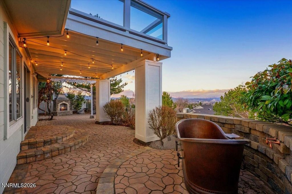 Image 36 of property listing at 6103 Carriage House Way, Reno, NV 89519