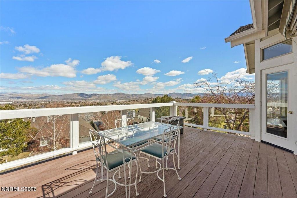 Image 8 of property listing at 6103 Carriage House Way, Reno, NV 89519