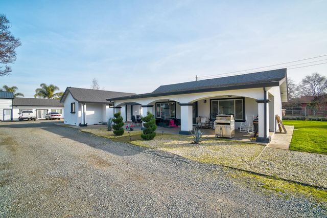 8567 Bradshaw, Elk Grove, CA 95624