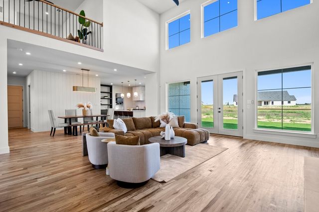 3020 Stonebriar Drive, Waxahachie, TX 75165