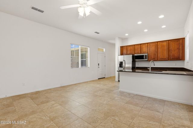 5475 W Dry Creek Court, Marana, AZ 85658
