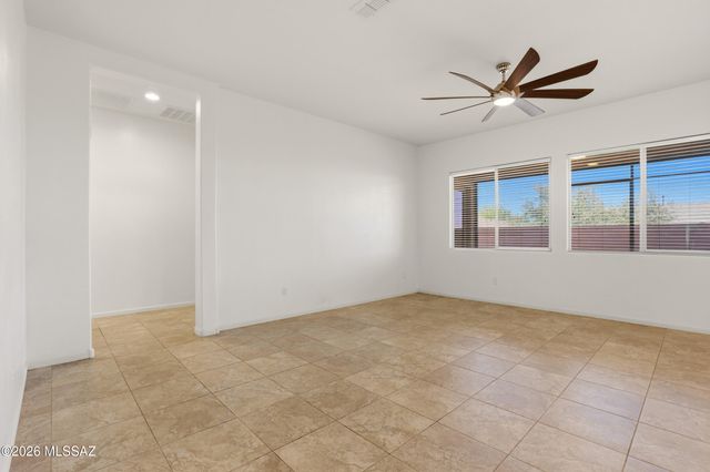 5475 W Dry Creek Court, Marana, AZ 85658