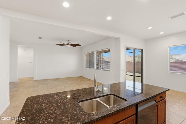 5475 W Dry Creek Court, Marana, AZ 85658