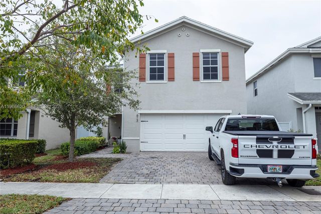 613 NE 5th Way, Florida City, FL 33034