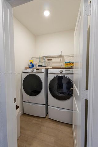 613 NE 5th Way, Florida City, FL 33034