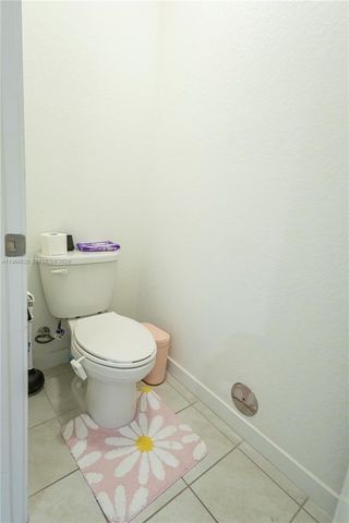 613 NE 5th Way, Florida City, FL 33034