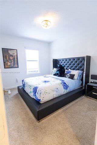613 NE 5th Way, Florida City, FL 33034